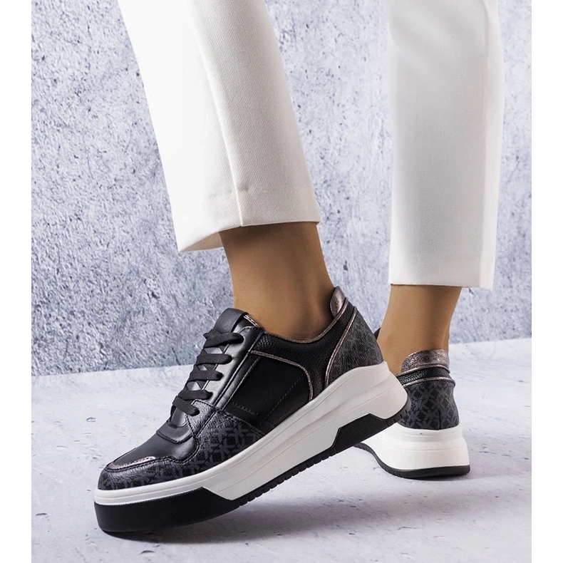 D/GMR Crne tenisice ukrašene monogramom Grandbois crno