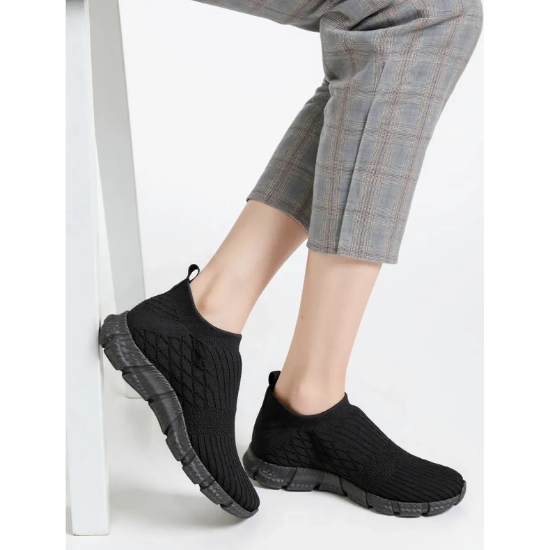 Ženske crne čizme crno