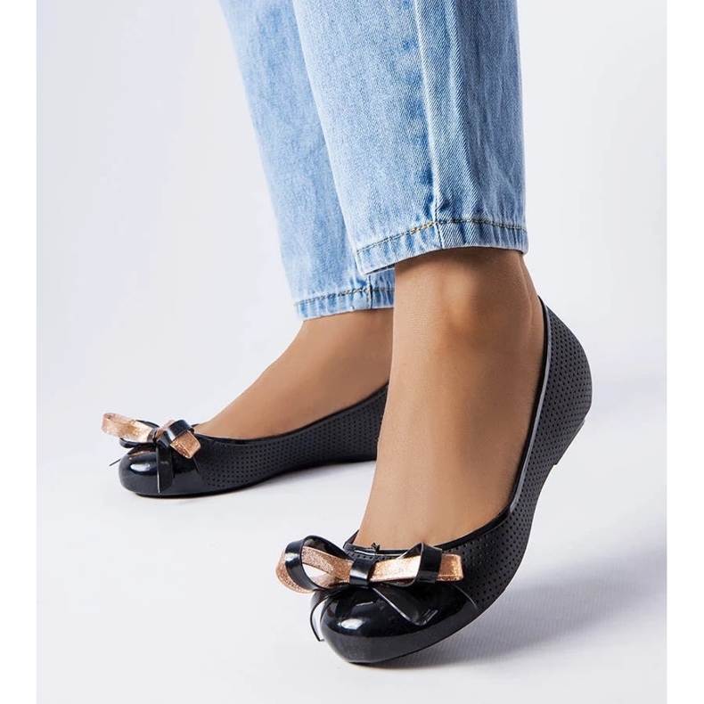 D/GMR Crne balerinke ukrašene Harlingen mašnom crno