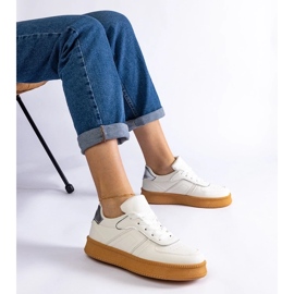 D/CEO Bijele tenisice na vezanje na Felicita platformi bijela