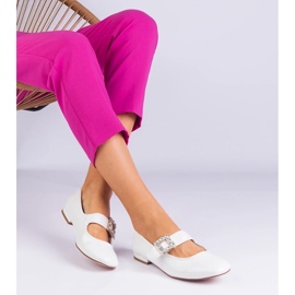 D/CEO Oslikane bijele balerine ukrašene kopčama bijela