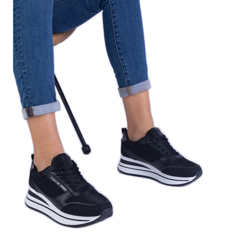 Ženske crne tenisice na platformu crno