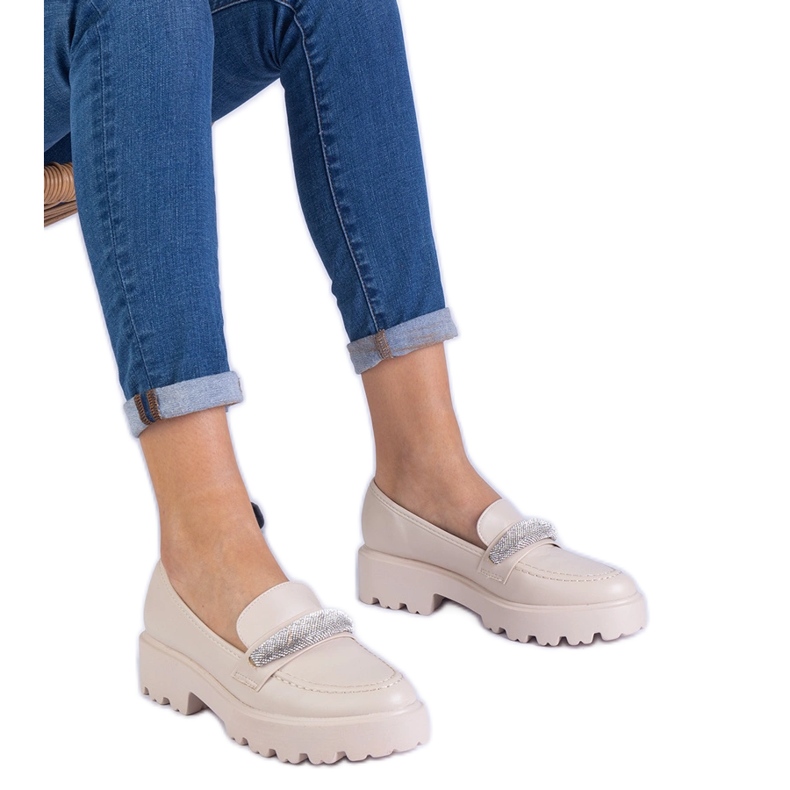 Bež ženske kotače ukrašene cirkonima