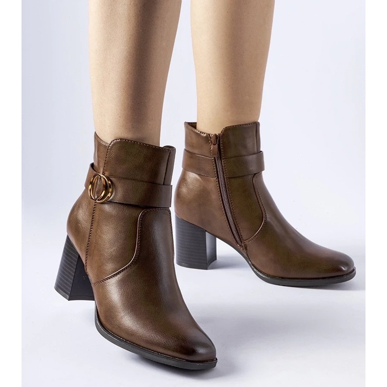 D/CEO Smeđe izolirane gležnjače od Muscoline smeđa