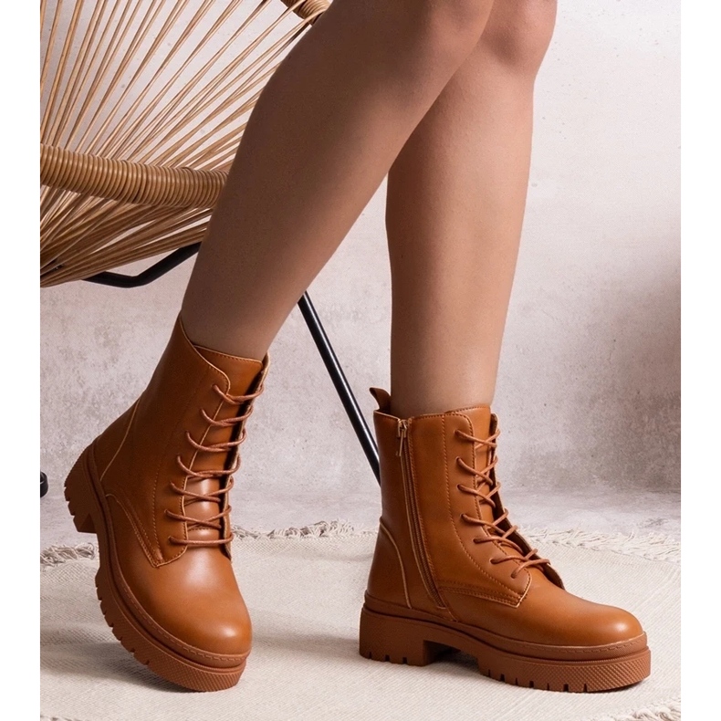 D/CEO Smeđe izolirane klasične čizme Edmunda smeđa