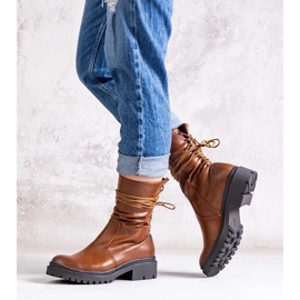 D/CEO Smeđe gležnjače od Sahera eko kože smeđa