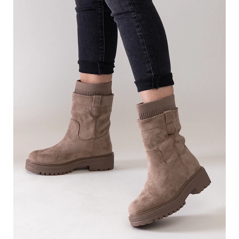 D/CEO Bež gležnjače na natikače s Ralia čarapom