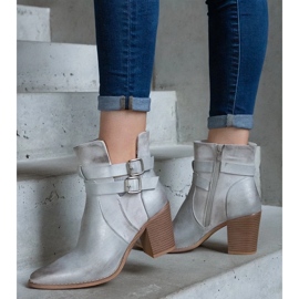 D/CEO Srebrne gležnjače na visoku petu ukrašene Driss izrezom srebro