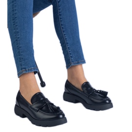 Crne klasične cipele s rubovima crna