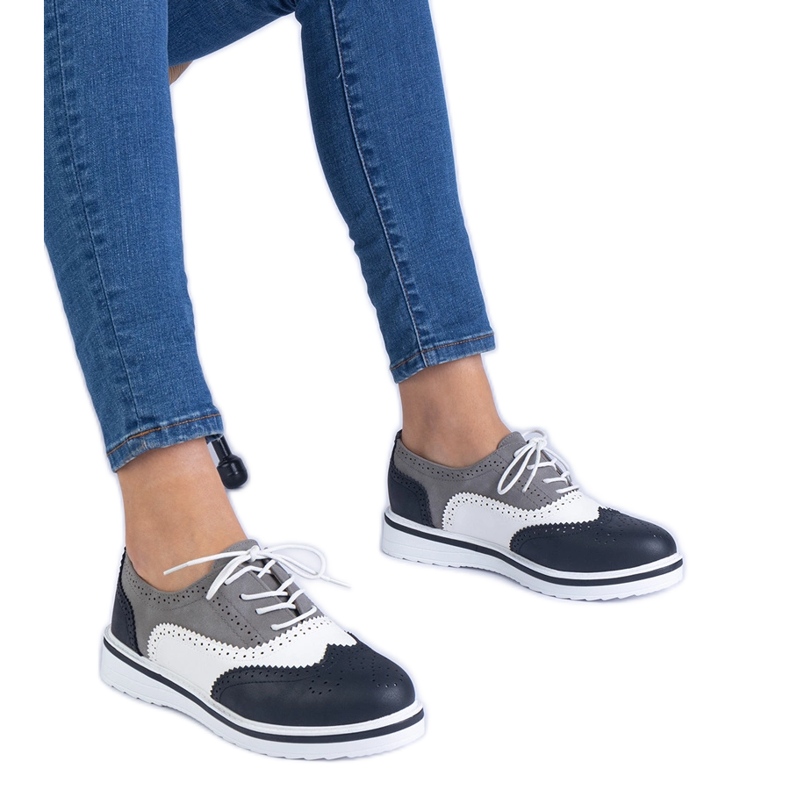 Crne klasične Oxford cipele crno