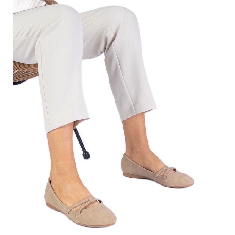 Bež ženske balerine s mat eco -leather