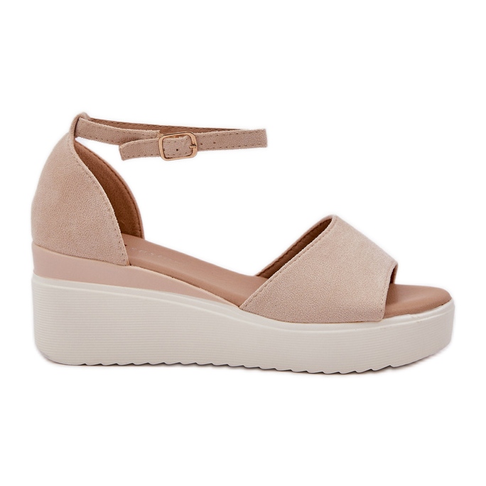 Lagane sandale na platformi i osjetljivi svijetli bež klinovi