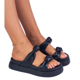 Crne papuče na platformi crna