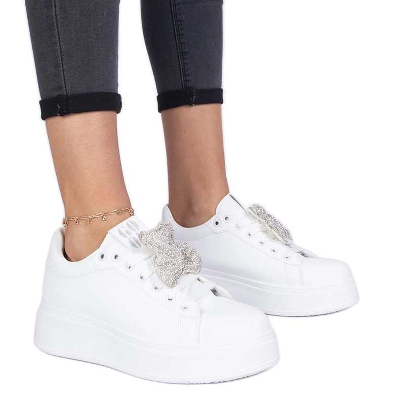 Tenisice bijelih žena ukrašene medvjedom u rhinestones bijela