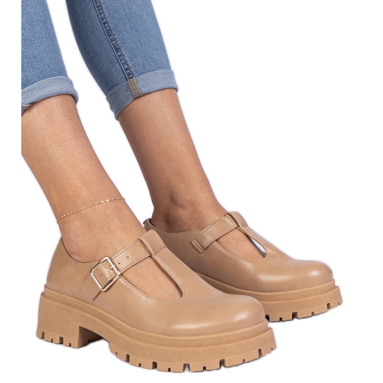 Smeđe cipele na ekološkom platformi smeđa