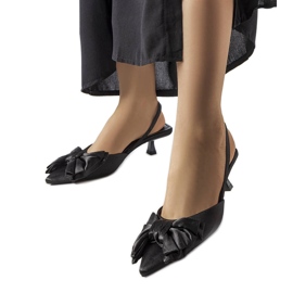 Crne visoke potpetice s lukom crna