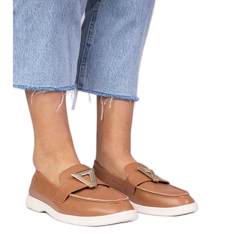 Smeđe ženske natikače s elegantnim ukrasom smeđa