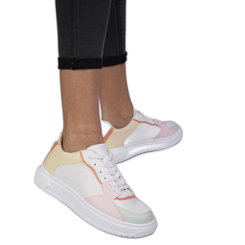 Bijele i žute sportske tenisice iz eko kože bijela