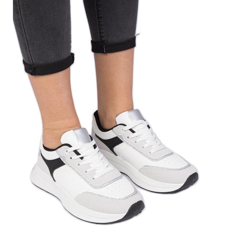 Bijele ženske tenisice sa šljokicama bijela