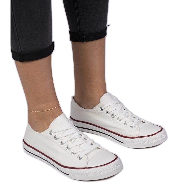 Bijele klasične ženske tenisice bijela