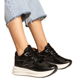 Crne tenisice s holografskim elementom crna