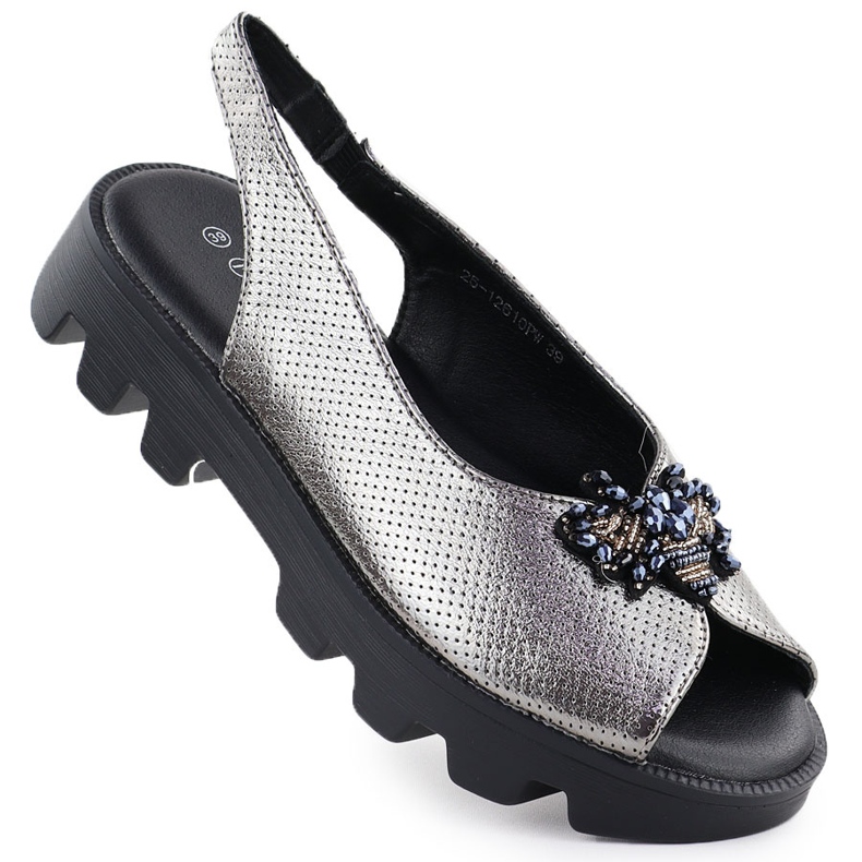 Ženske sandale na platformi perforirani metalni srebrni Potocki SZ12610 srebro