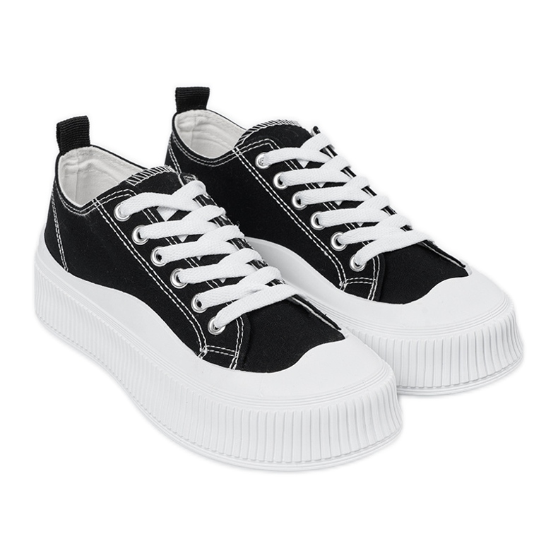 Crno-bijele tenisice s debelim potplatom