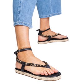 Crne sandale ukrašene lancem crna