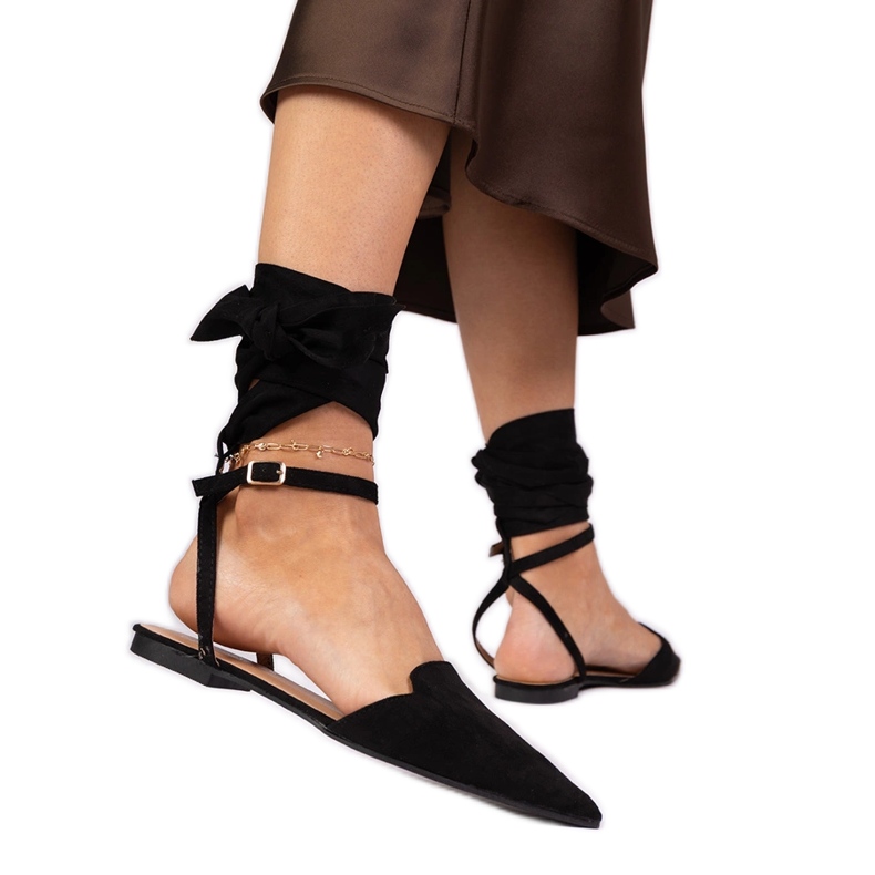 Crne ravne potpetice crno