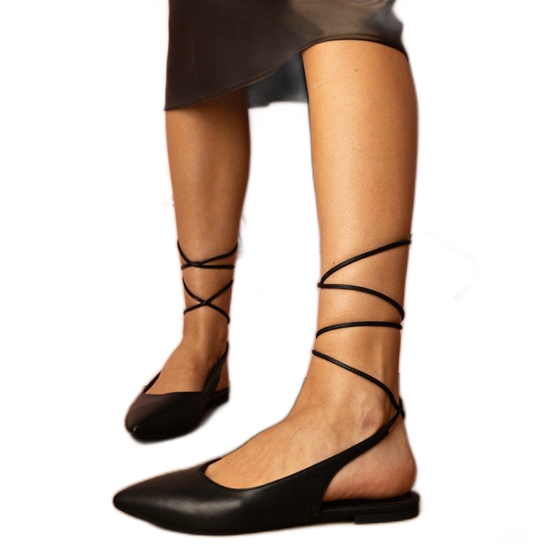 Crne ravne potpetice izrađene od eko -odleta crno