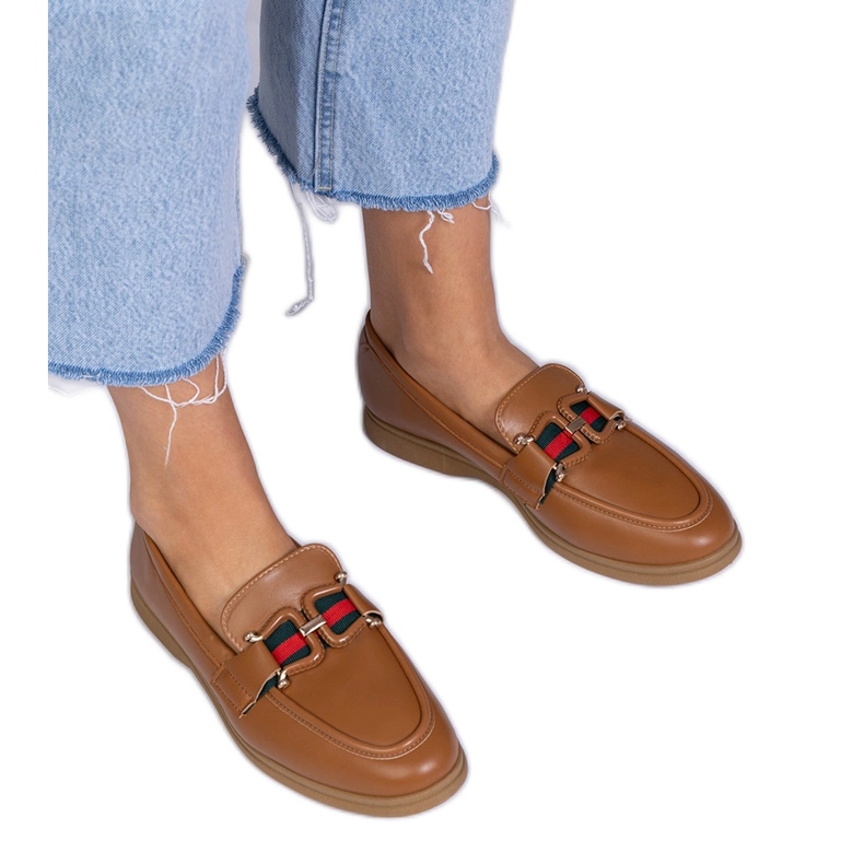 Smeđe natikače s eko -leather s ukrasom smeđa