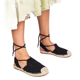 Crni ravni sandale s espadrilom crna