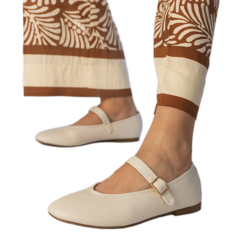 Bež ženske balerine s kopčom