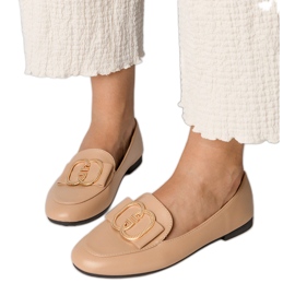 Kremaste ženske natikače sa zlatnim ukrasom kremasti