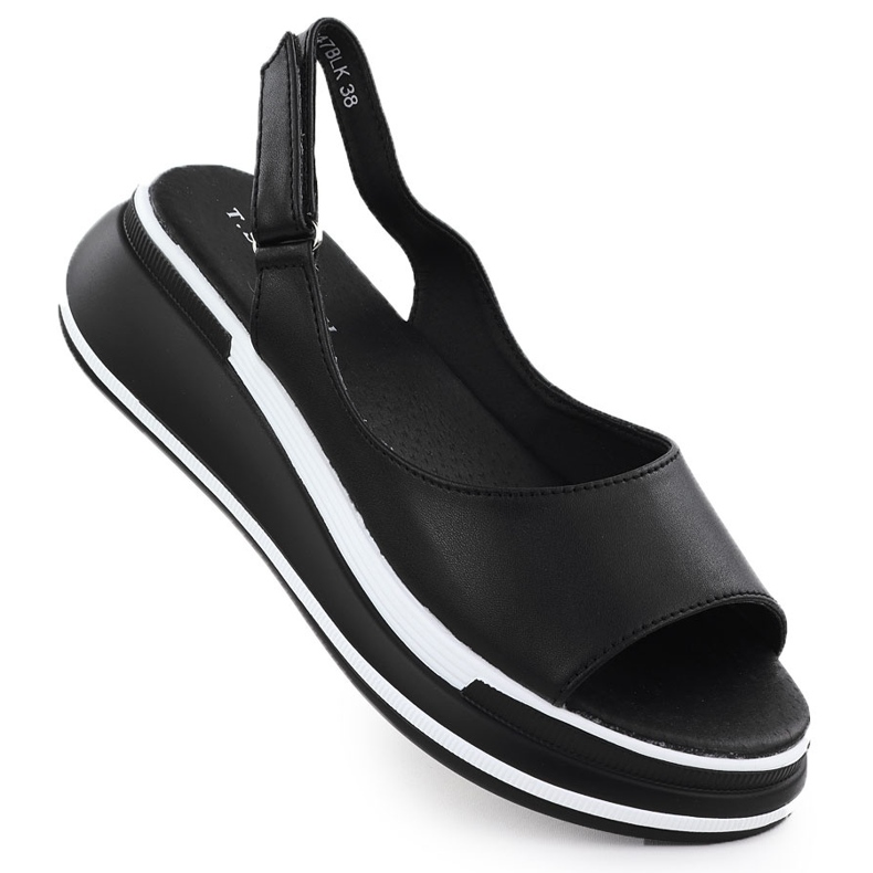 Ženske kožne sandale na klinovima crna t.sokolski L25-247 crno
