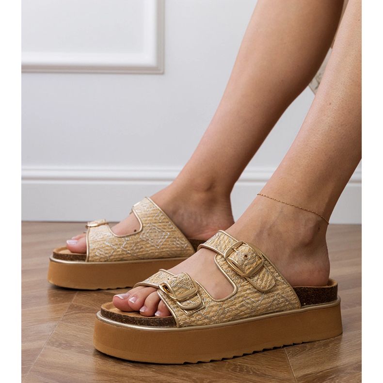 Beige-srebro zaklopke s stezaljkama na prugama