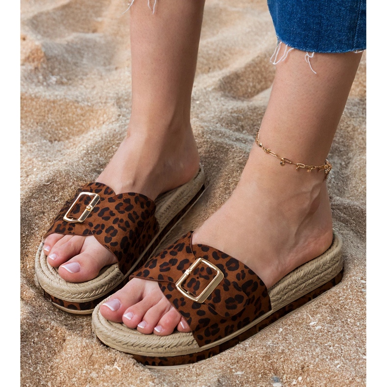 Panther Flip Flip na platformi s kopčom na šanku smeđa