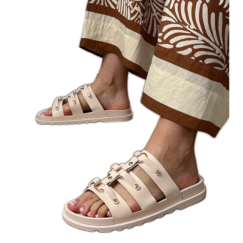 Bež rimska flip lete s nosačima