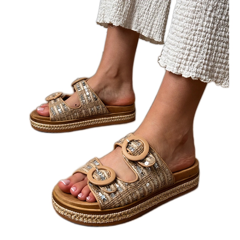 Bež pletenice s šljokicama na prugama