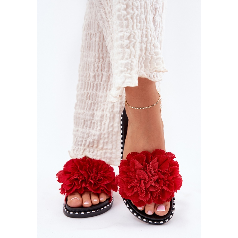 Ženski klip s materijalnim cvjetovima crveni crvena