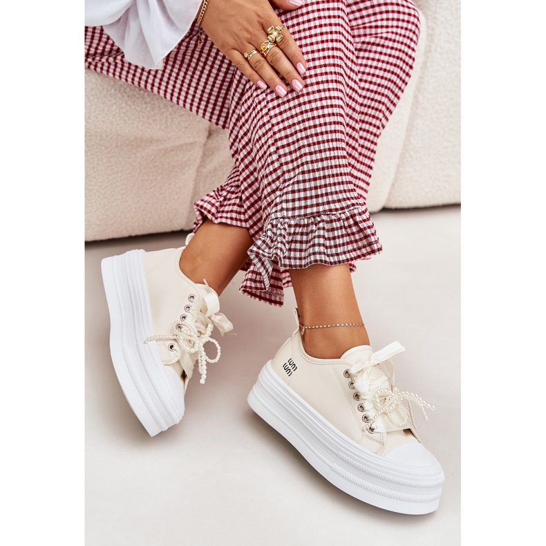 Ženske tenisice na platformi s ukrasnim vezanjem bež