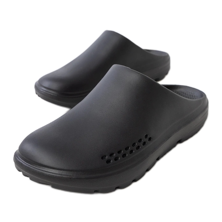 Crne muške papuče sagrađene -in crno