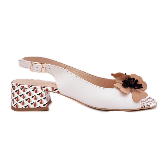 Ženske kožne sandale na bloku s ukrasnim cvijećem Laura Messi 2973 White bijela