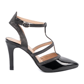 Crne pumpe na visokoj peti crna