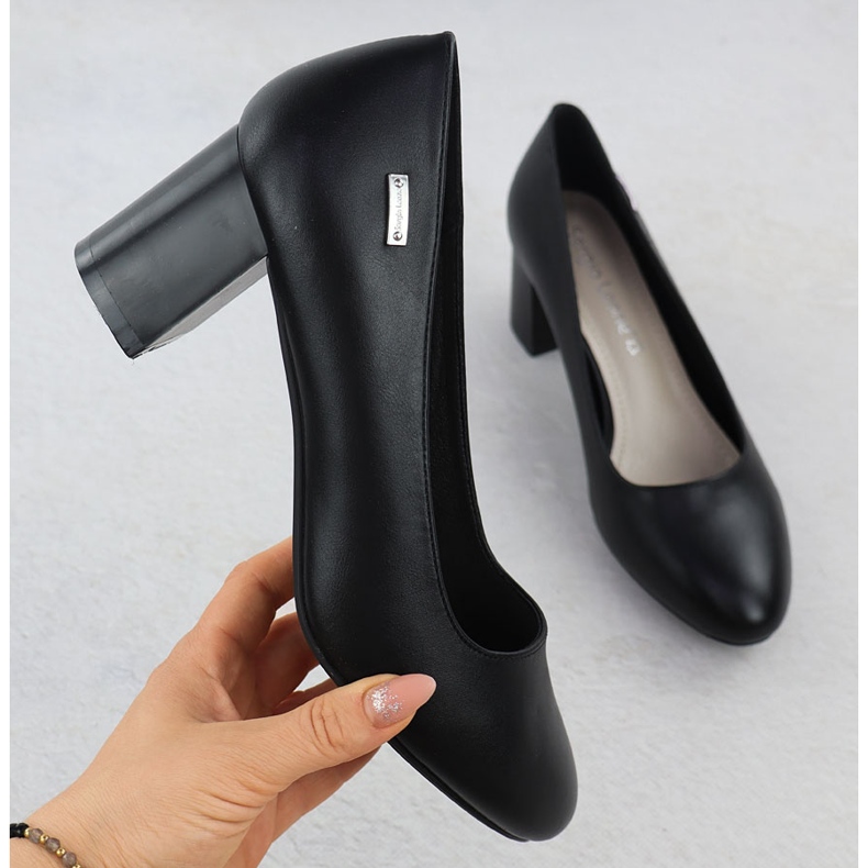 Pumpe na crnom Sergio Leone PB178 post