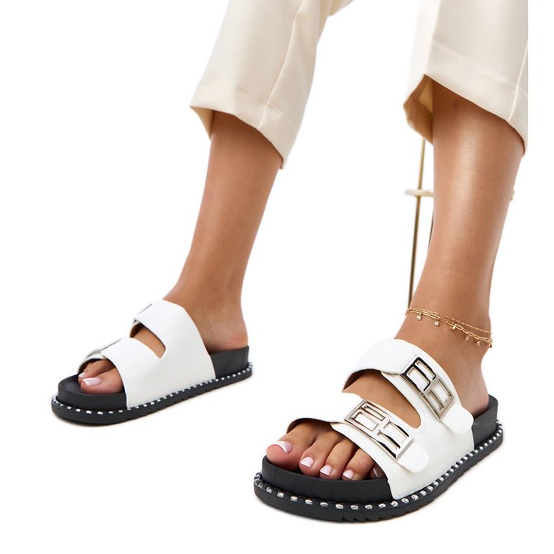 Bijeli prelepovi na platformi Blau bijela