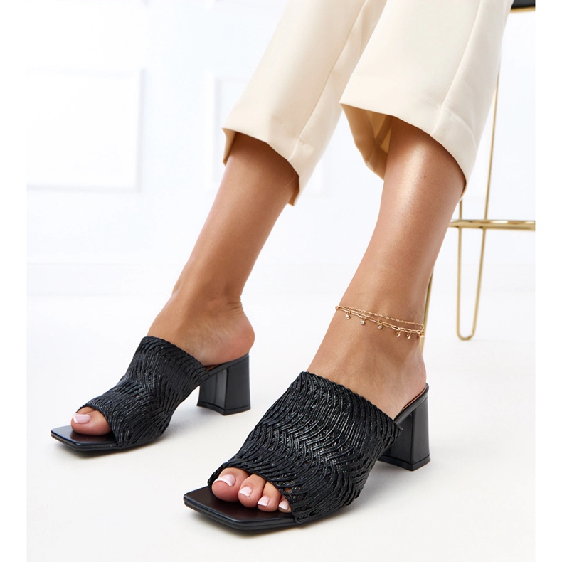 Crne papuče na poštu s pletenim prugama Gamboa crno