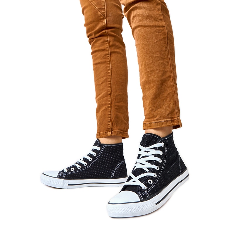 Crne tenisice s otvorenim radom visoke tenisice Taris crno