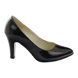 Crne lakirane pumpe ZUZA 128 crna