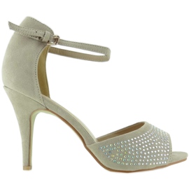 Otvorene pumpice na iglu F3053 Bež